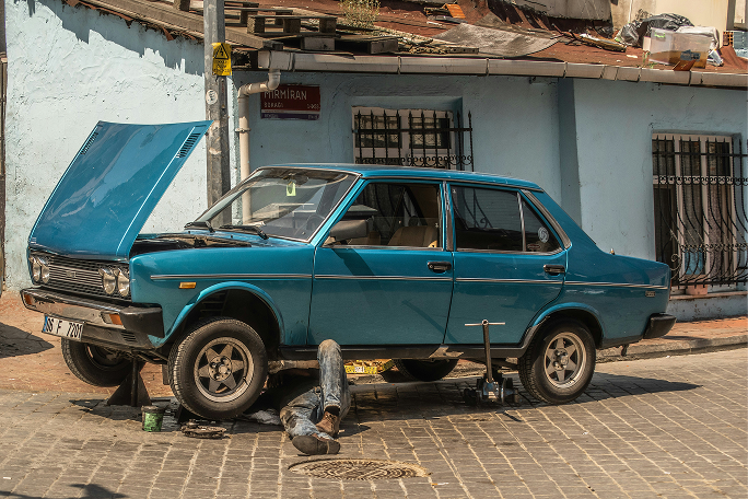 Top 7 Car Maintenance Habits Every Nigerian Driver Should Practice (But Most Don’t)